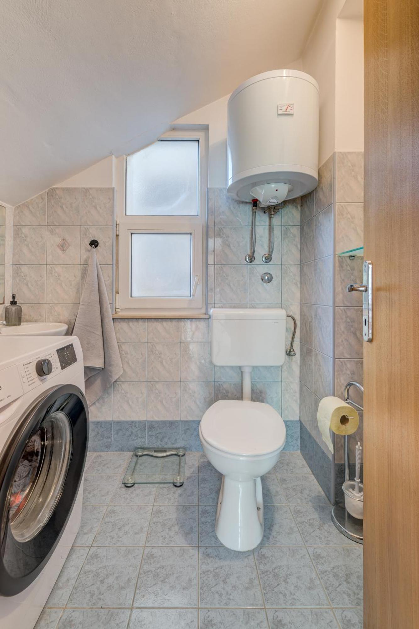 Apartment Krilo Jesenice Eksteriør bilde